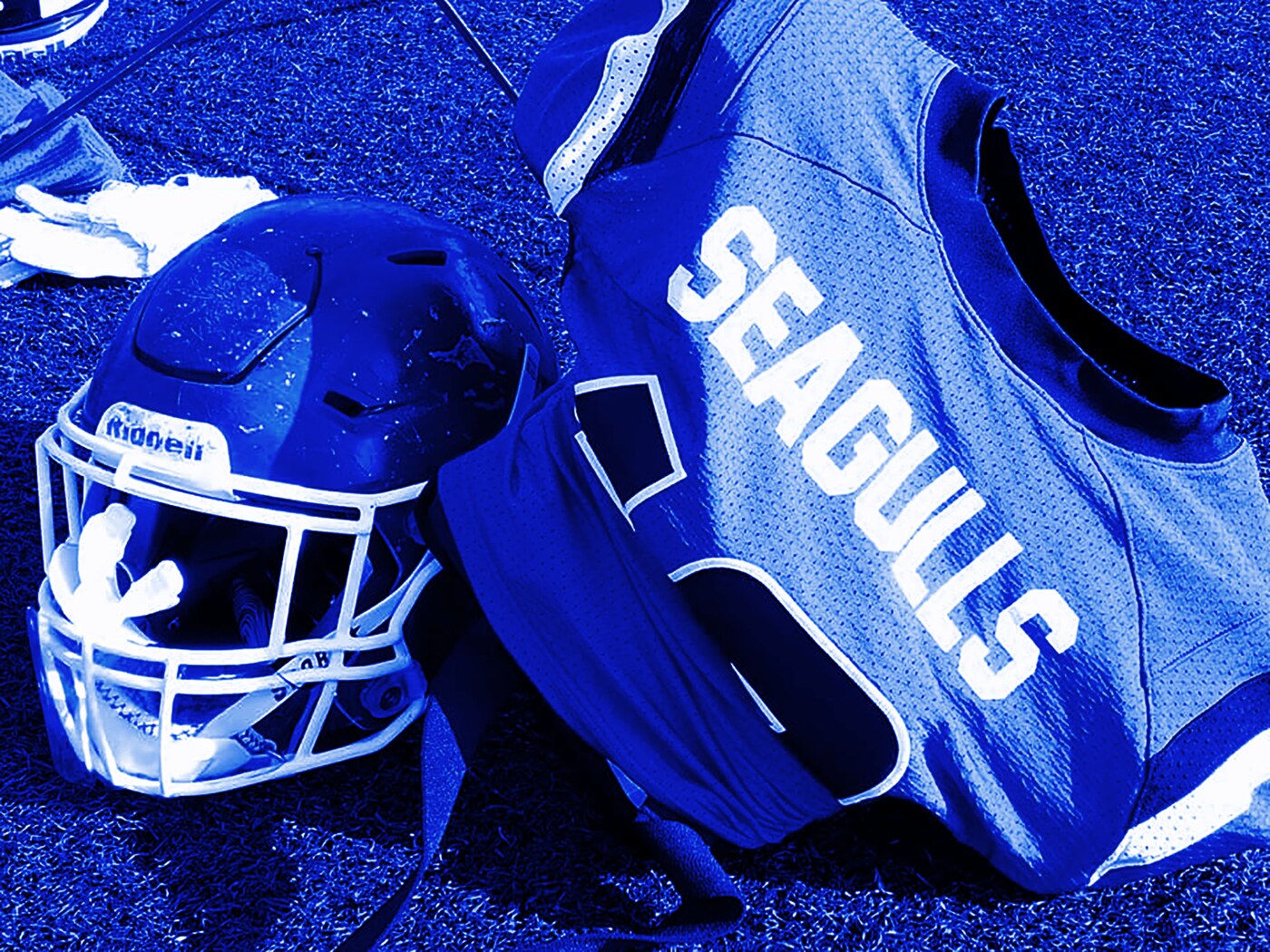 CLUB SEAGULLSのヘルメットとユニフォーム